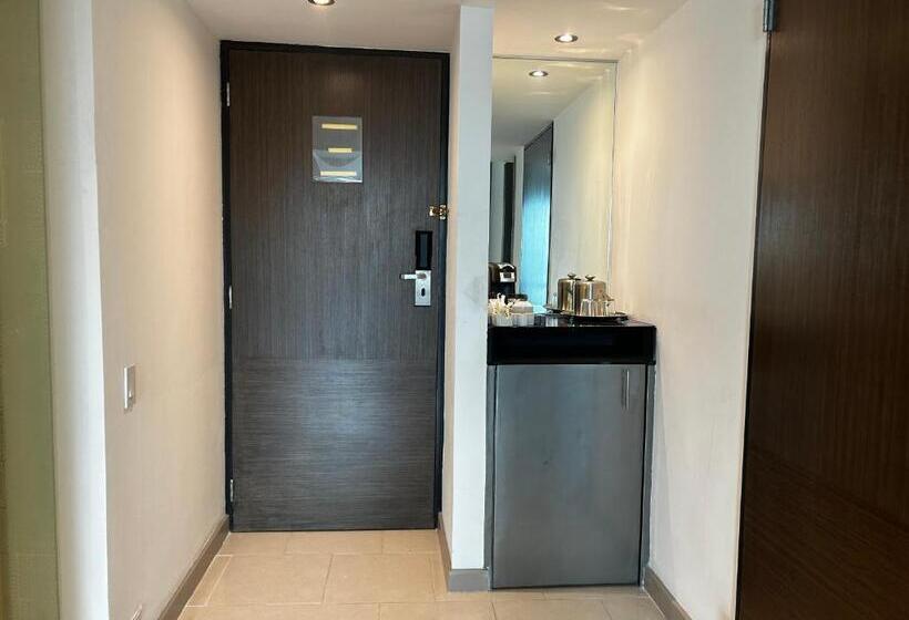 חדר אקזקיוטיב חדר קינג, Decapolis Hotel Panama City