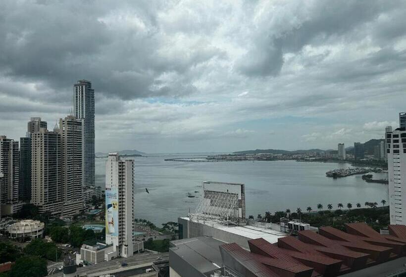 חדר אקזקיוטיב חדר קינג, Decapolis Hotel Panama City
