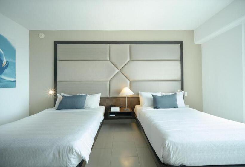 חדר אקזקיוטיב נוף לים, Decapolis Hotel Panama City