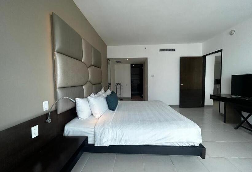 סוויטת ג'וניור אקזקיוטיב, Decapolis Hotel Panama City
