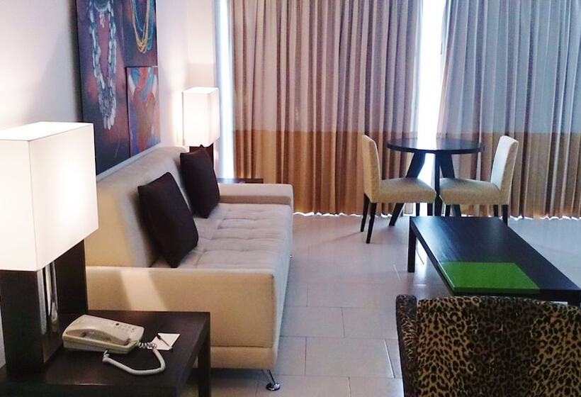 סוויטת ג'וניור נוף לים, Decapolis Hotel Panama City