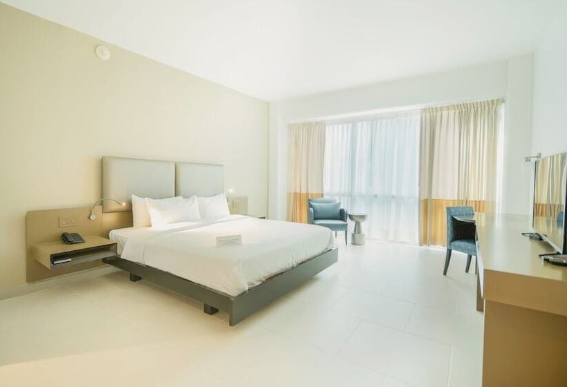 חדר אקזקיוטיב, Decapolis Hotel Panama City