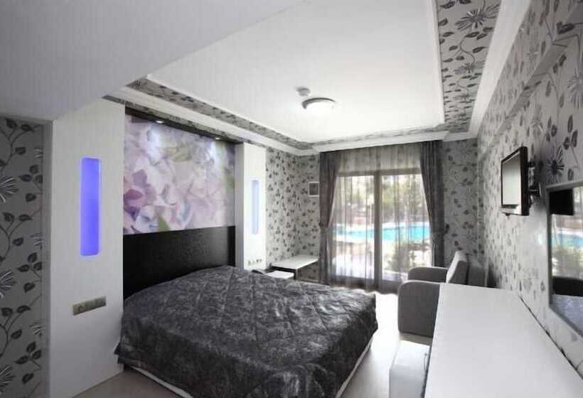 اتاق لوکس, Delfi Hotel Spa & Wellness Center
