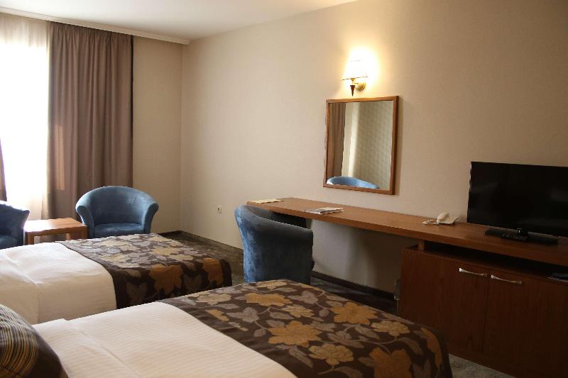 اتاق اجرایی, Golden Tulip Varna