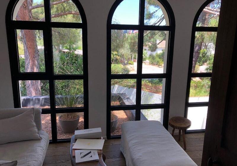 سوییت جونیور, Grand Hôtel De Cala Rossa & Spa Nucca