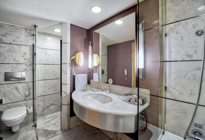 اتاق استاندارد برای معلولان, Grand Hotel Konya