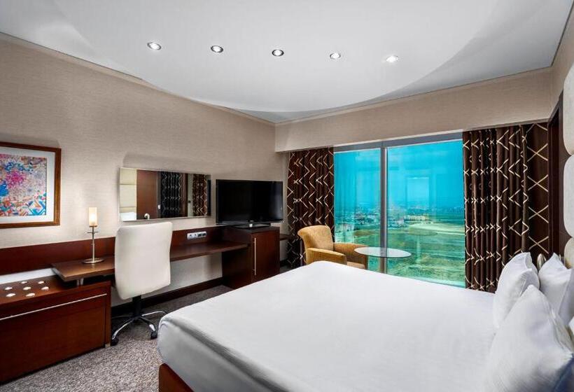 سوئیت با تخت بزرگ, Grand Hotel Konya