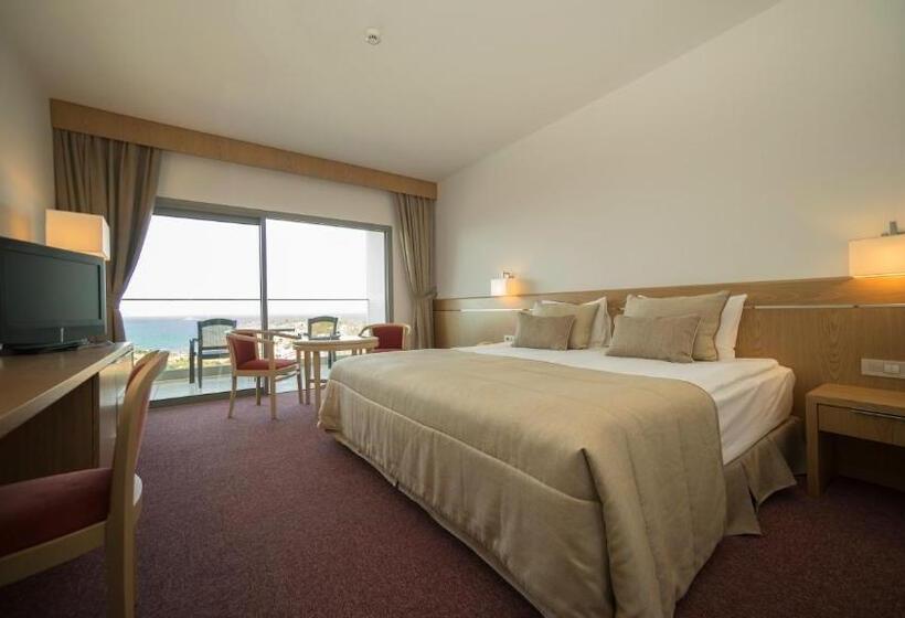 اتاق استاندارد با چشم‌انداز باغ, Grand Hotel Ontur Cesme