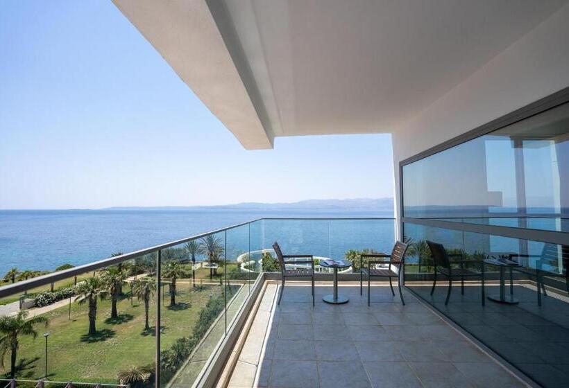 سوئیت با تخت بزرگ, Grand Hotel Ontur Cesme
