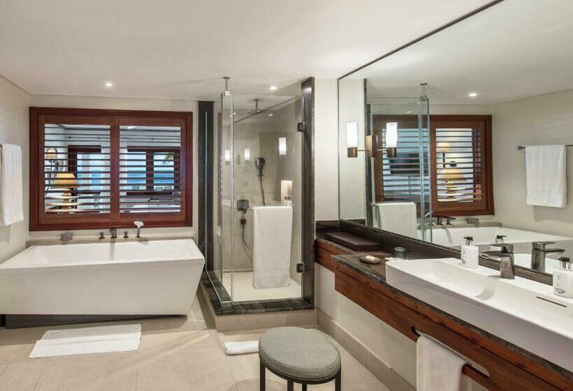 Senior Suite met Uitzicht op Zee, Heritage Awali Golf And Spa Resort