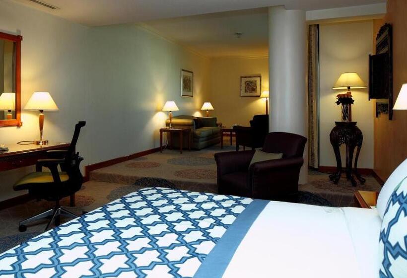سوئیت با تخت بزرگ, Holiday Inn Al Khobar, An Ihg