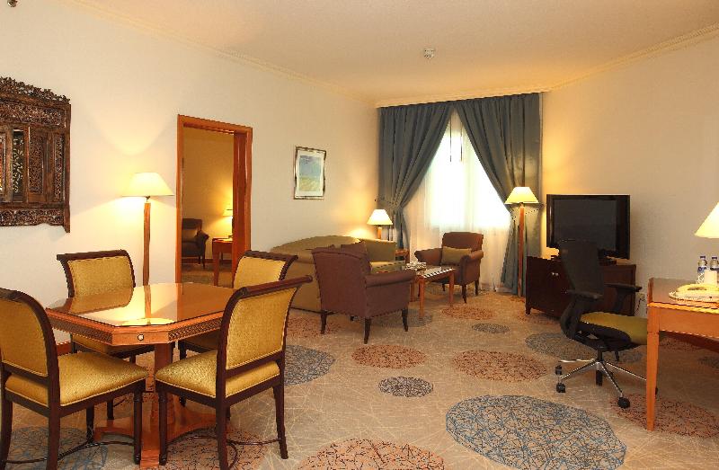 سوئیت با تخت بزرگ, Holiday Inn Al Khobar, An Ihg