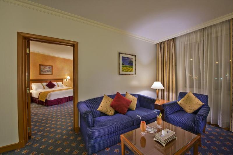 سوئیت با تخت بزرگ, Holiday Inn Al Khobar, An Ihg