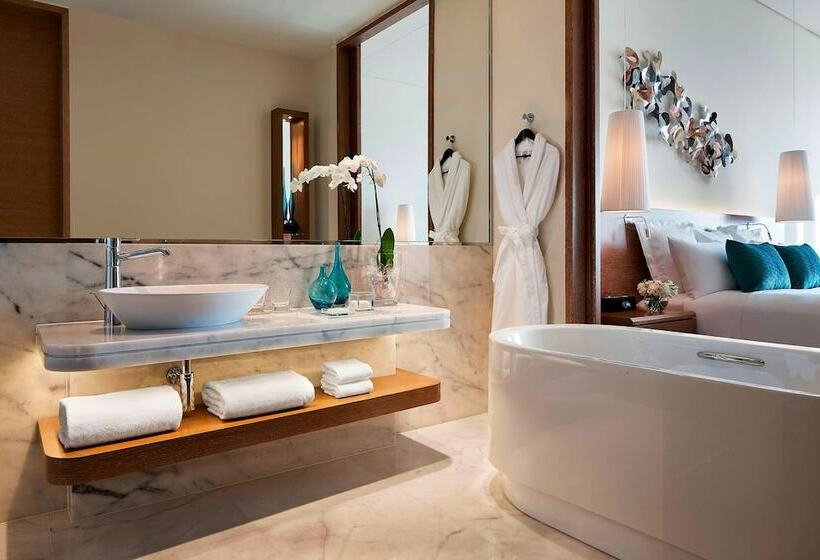 اتاق لوکس با چشم‌انداز دریا, Jw Marriott Absheron Baku
