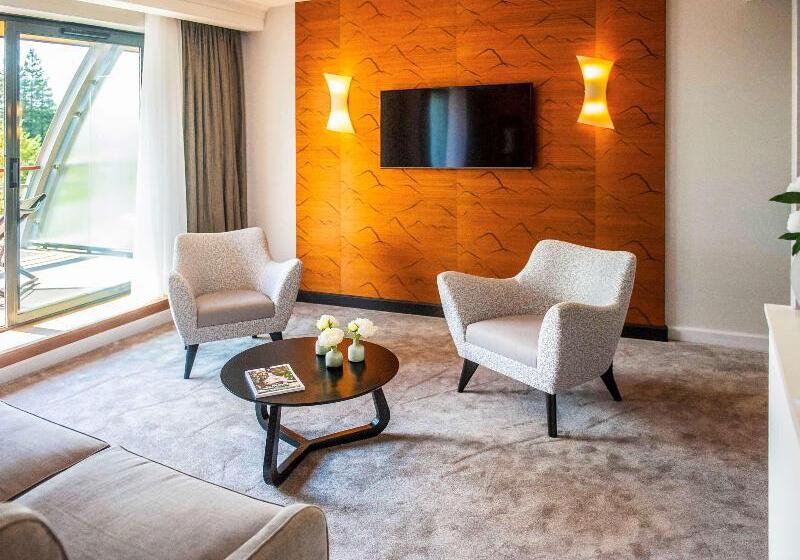 Deluxe Suite King Bed, Parc Beaumont & Spa Pau   Mgallery