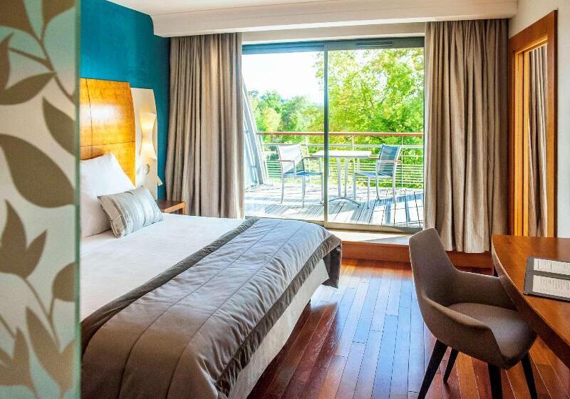 Deluxe Suite King Bed, Parc Beaumont & Spa Pau   Mgallery