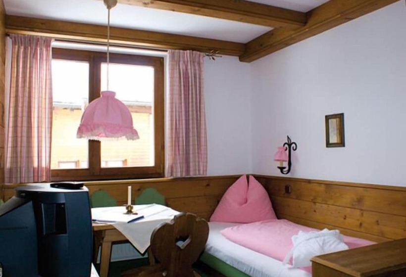 سوییت جونیور, Pension Felsenhof