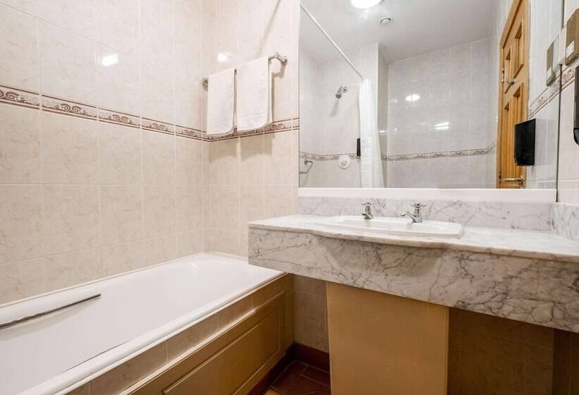 اتاق استاندارد, Quality Hotel And Leisure Centre Youghal