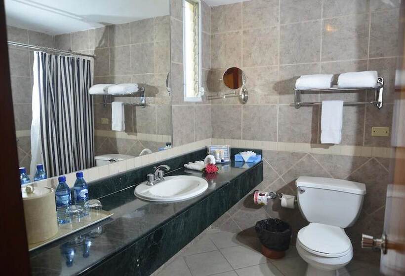 اتاق استاندارد با 2 تخت دوبل, Ramada By Wyndham Princess Belize City
