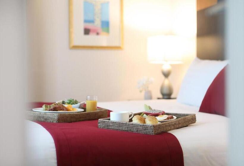 Люкс Вид на Горы, Ramada Plaza By Wyndham Jeju Ocean Front