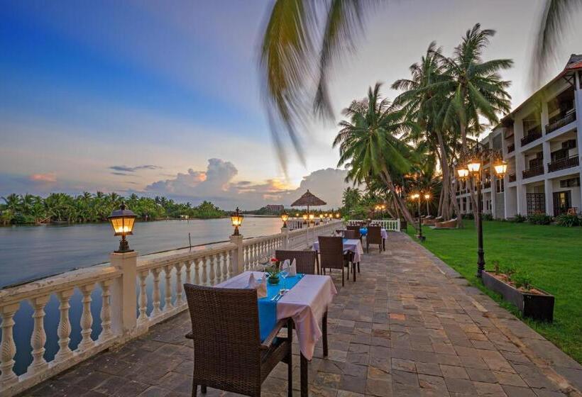 اتاق خانوادگی تودرتو, River Beach Resort & Residences