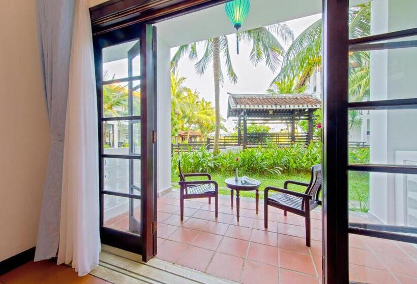اتاق لوکس با چشم‌انداز باغ, River Beach Resort & Residences