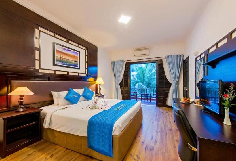 اتاق لوکس با چشم‌انداز باغ, River Beach Resort & Residences