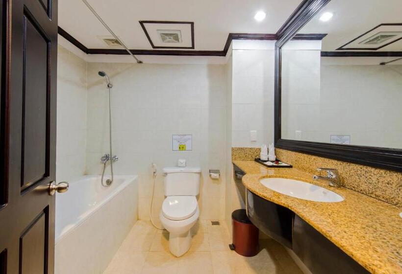 اتاق استاندارد سه تخته با بالکن, River Beach Resort & Residences