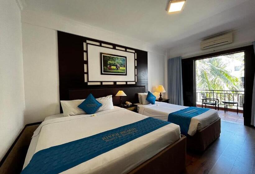 Chambre Triple Standard avec Balcon, River Beach Resort