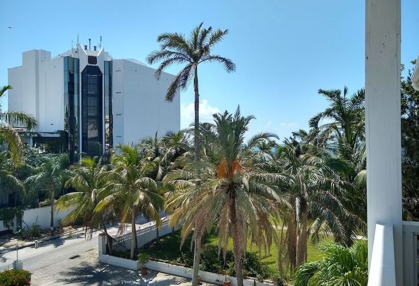 اتاق لوکس, The Great House Inn