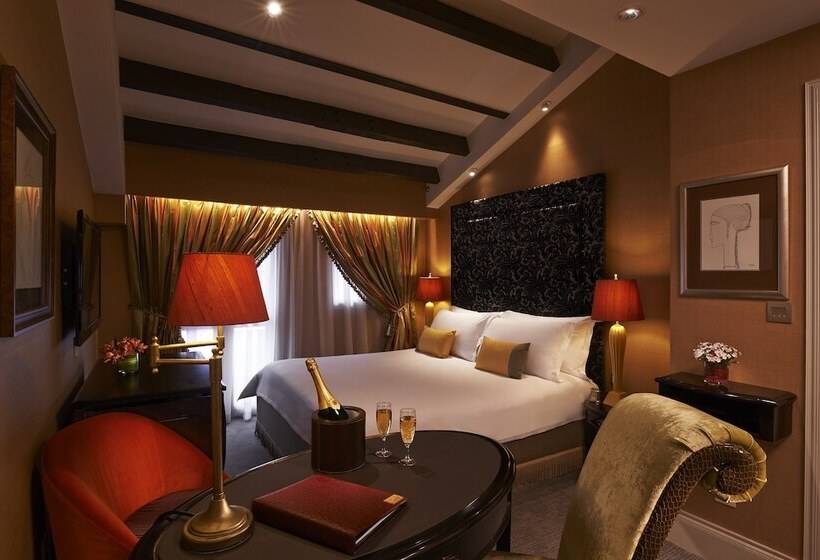 Chambre Premium, The Scarlet Singapore