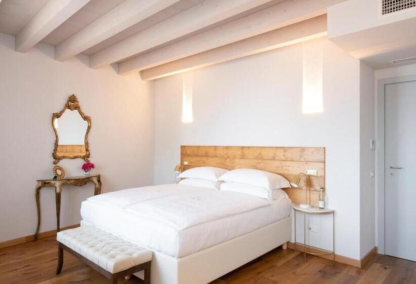 اتاق استاندارد با چشم‌انداز دریاچه, Corte Alma Spa And Luxury Home