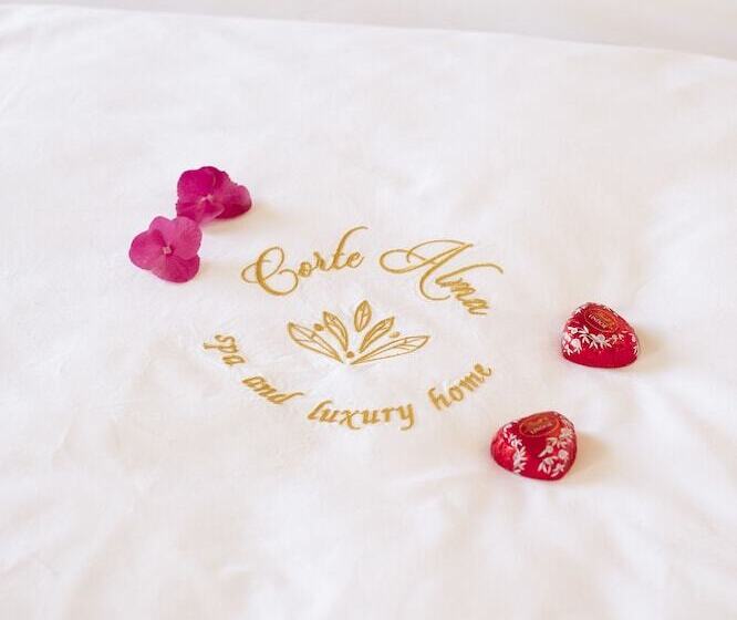اتاق لوکس, Corte Alma Spa And Luxury Home