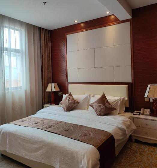 سوییت, Golden Peacock Hotel Blantyre