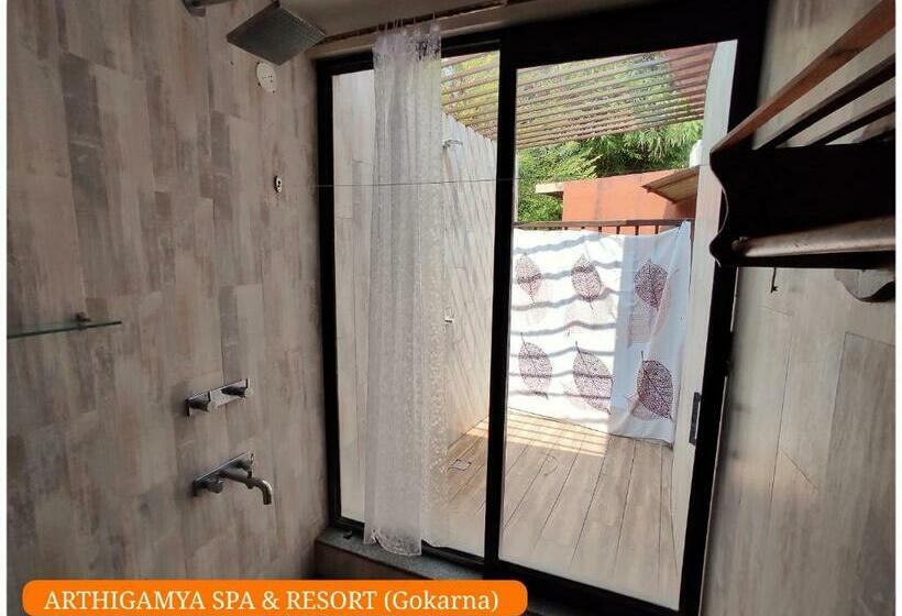 اتاق لوکس, Arthigamya Spa & Resort