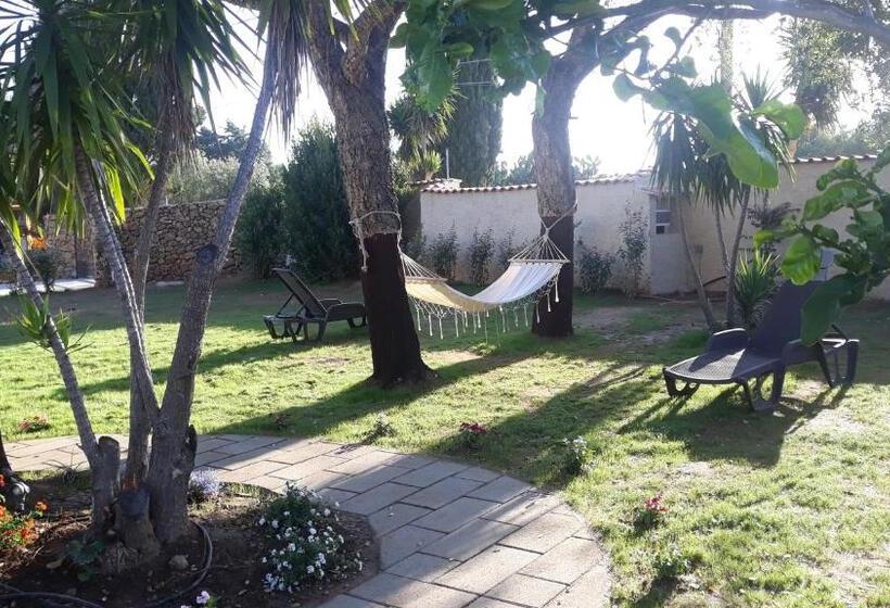 اتاق لوکس سه تخته, Azienda Agricola I Peperoncini