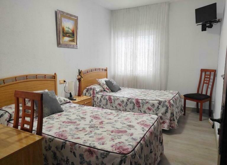 اتاق استاندارد, Hostal La Llave