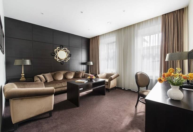 سوییت, Amberton Cathedral Square Hotel Vilnius