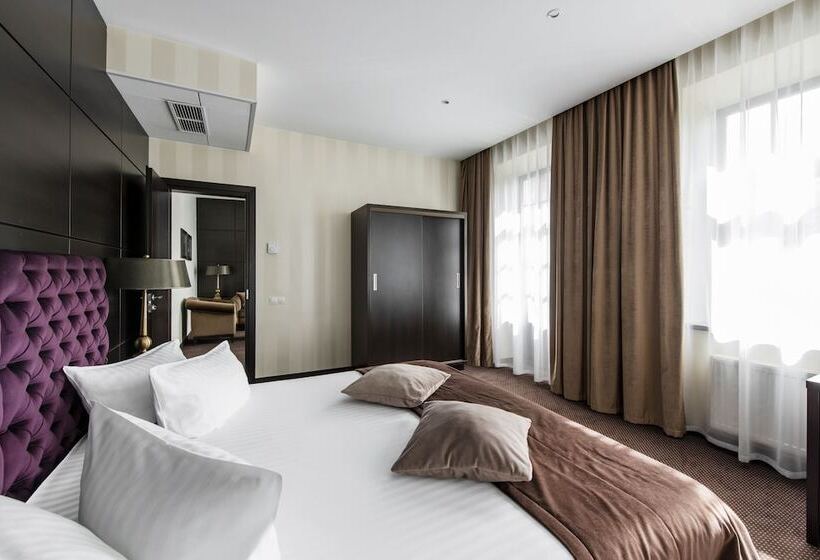 سوییت, Amberton Cathedral Square Hotel Vilnius
