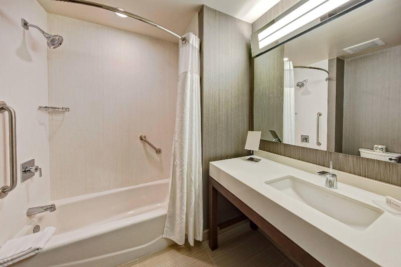 اتاق استاندارد با چشم‌انداز باغ, Casa Velha Do Palheiro Relais & Chateaux