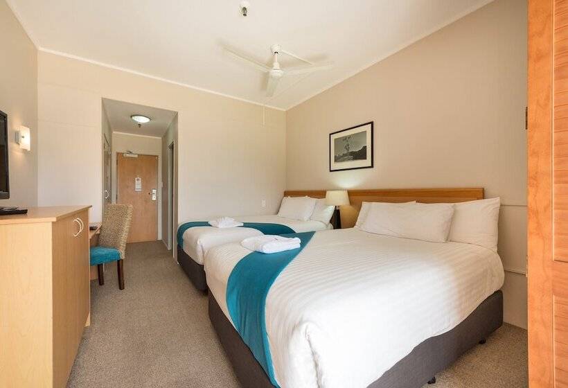 اتاق سوپریور با تخت بزرگ, Copthorne Hotel & Resort Bay Of Islands