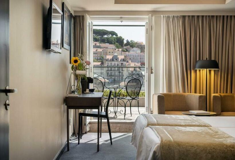 Quarto Premium, Do Chiado