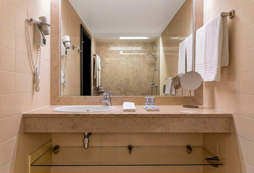 Quarto Premium, Do Chiado