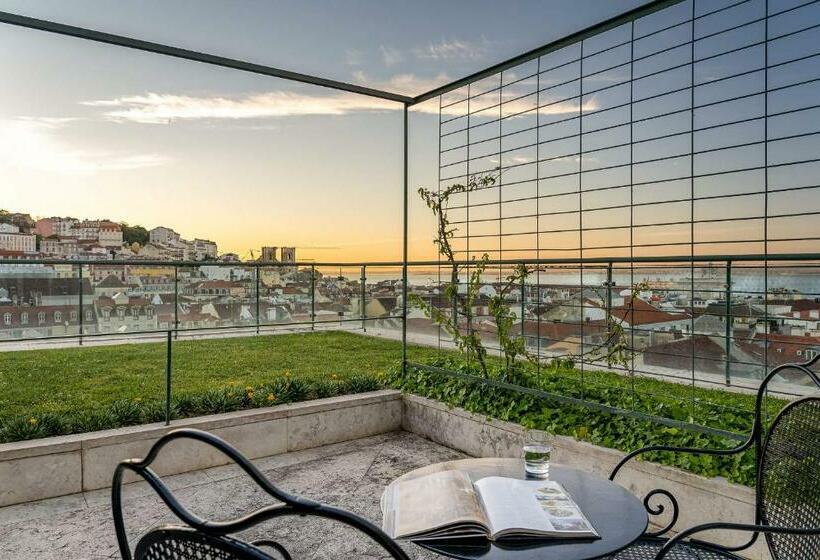 Quarto Premium, Do Chiado