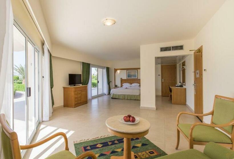 سوییت خانوادگی, Hurghada Long Beach Resort