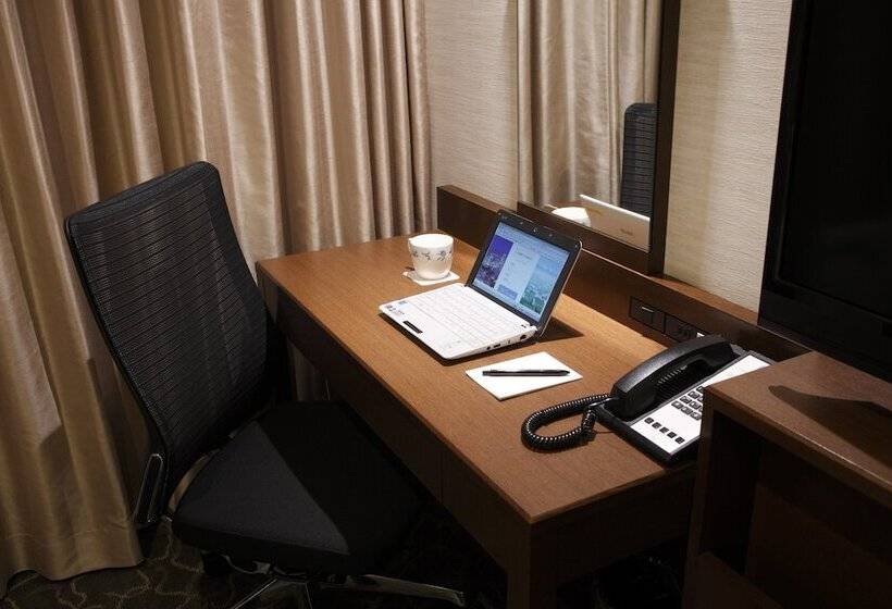 اتاق استاندارد یک نفره, Jr Tower Hotel Nikko Sapporo