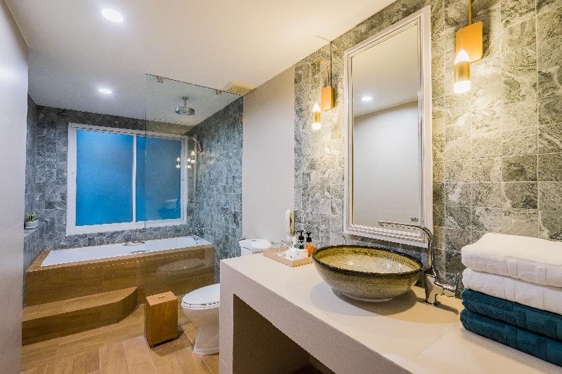 اتاق لوکس, Khaolak Emerald Beach Resort And Spa