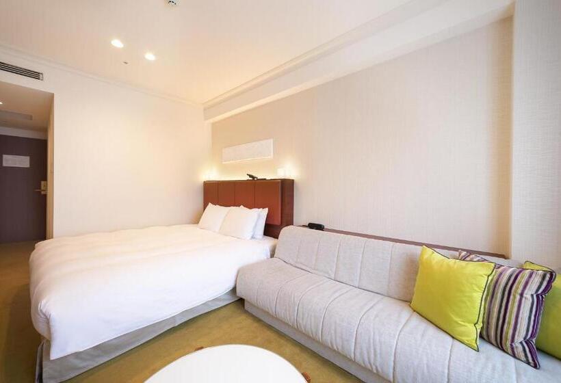 Superior Room, Namba Oriental