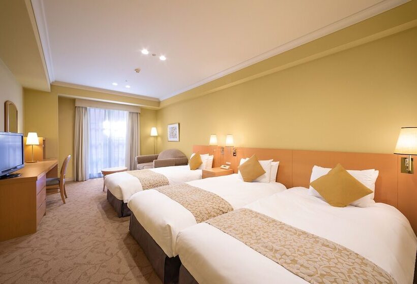 Deluxe Triple Room, Namba Oriental