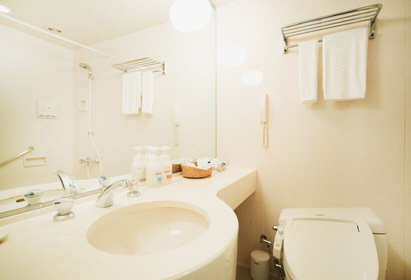 اتاق استاندارد سه نفره, Rembrandt Hotel Ebina
